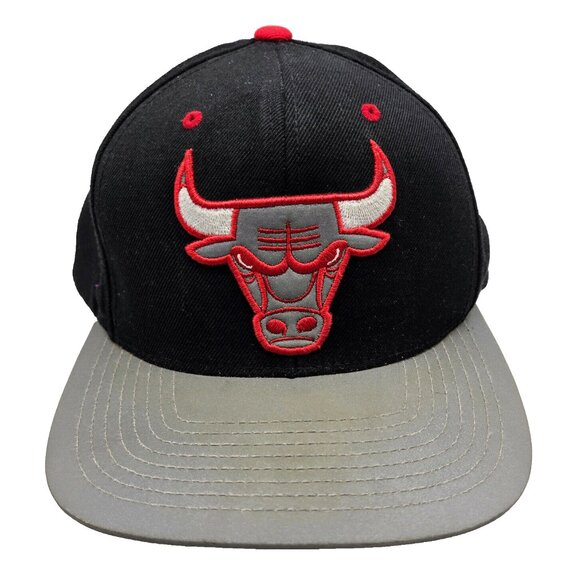 Chicago Bulls Hat Mitchell & Ness Black And Gray NBA Snapback Basketball Read - Picture 1 of 12